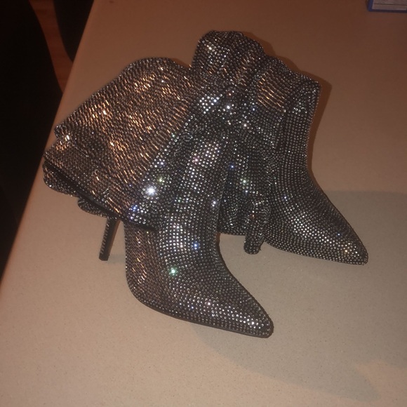 Boots - Picture 3 of 3